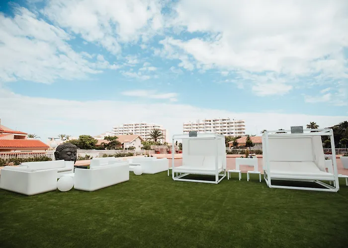 Hotel Poseidon & - Designed For Adults