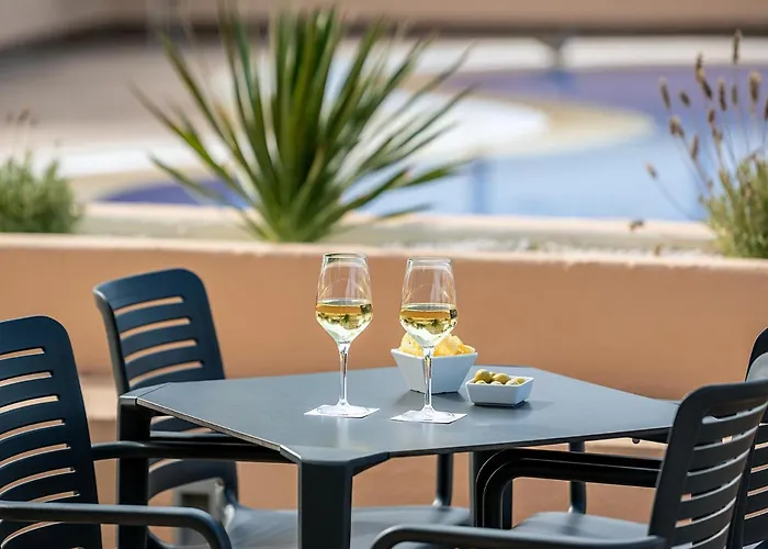 Poseidon & - Designed For Adults Hotel