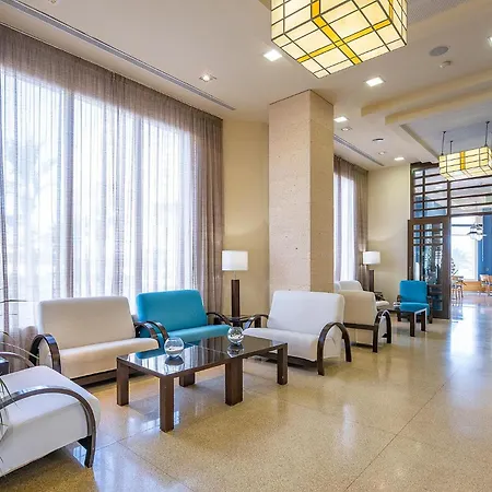 ホテル Poseidon & - Designed For Adults 4*