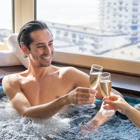 Poseidon & - Designed For Adults ホテル 4*