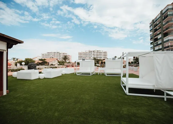 Poseidon & - Designed For Adults 4*